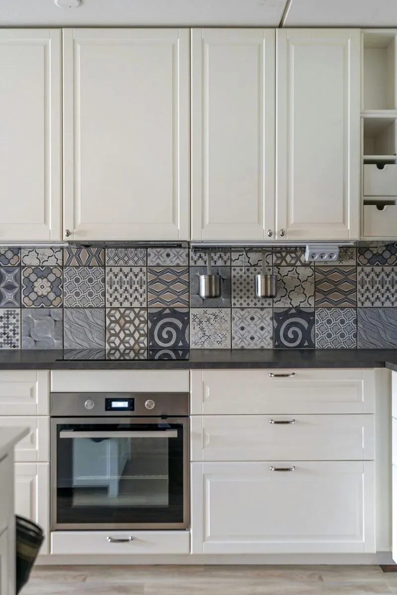 Brevard County kitchen with island and premium finishes